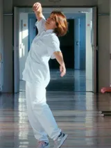 photo Dis-moi sur quel pied tu danses